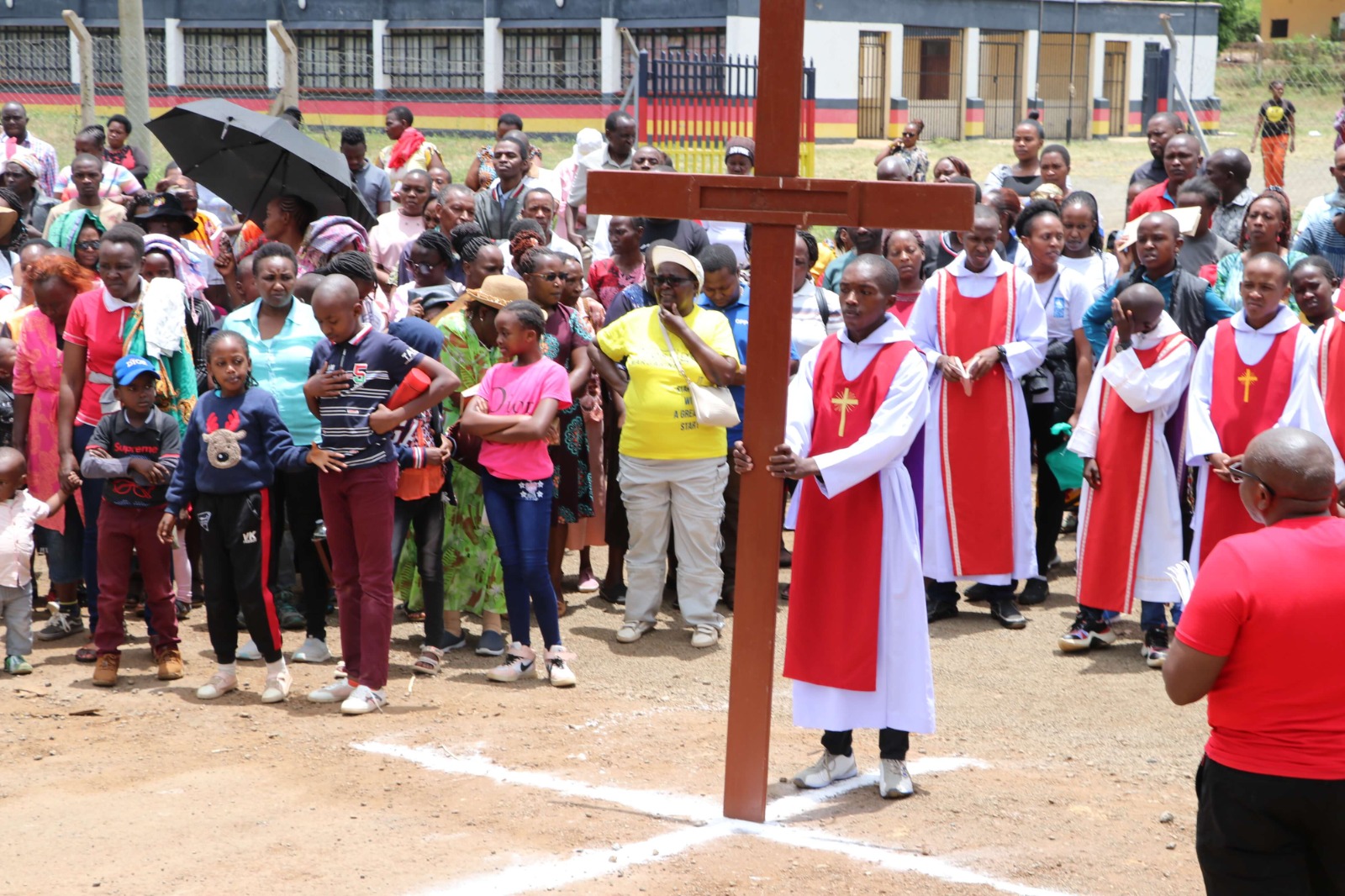 Christians mark Easter with call for humanity