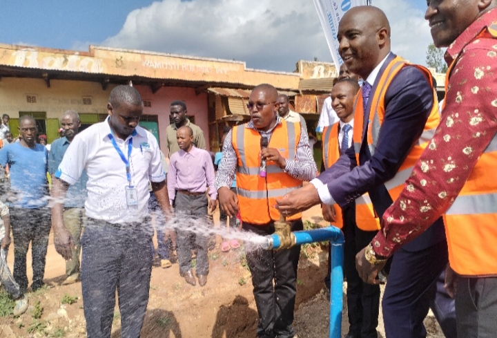 Homesteads, institutions in Maragua get connected to clean water