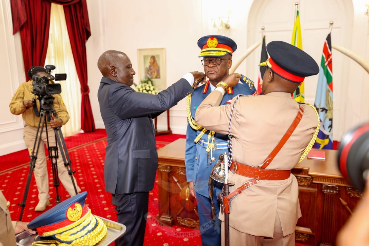 President Ruto with General Ogolla afte at State House Nairobi in April 2023. Photo/Ministry of Defense.